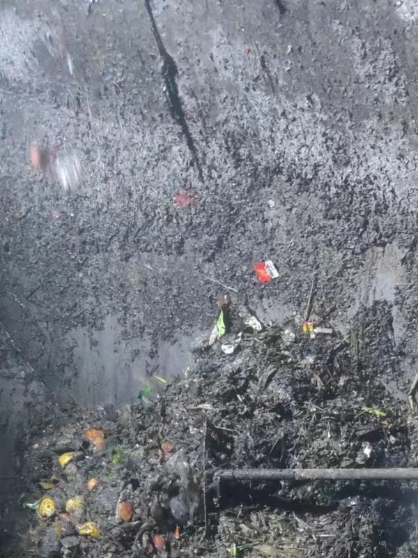 长垣污水池清理